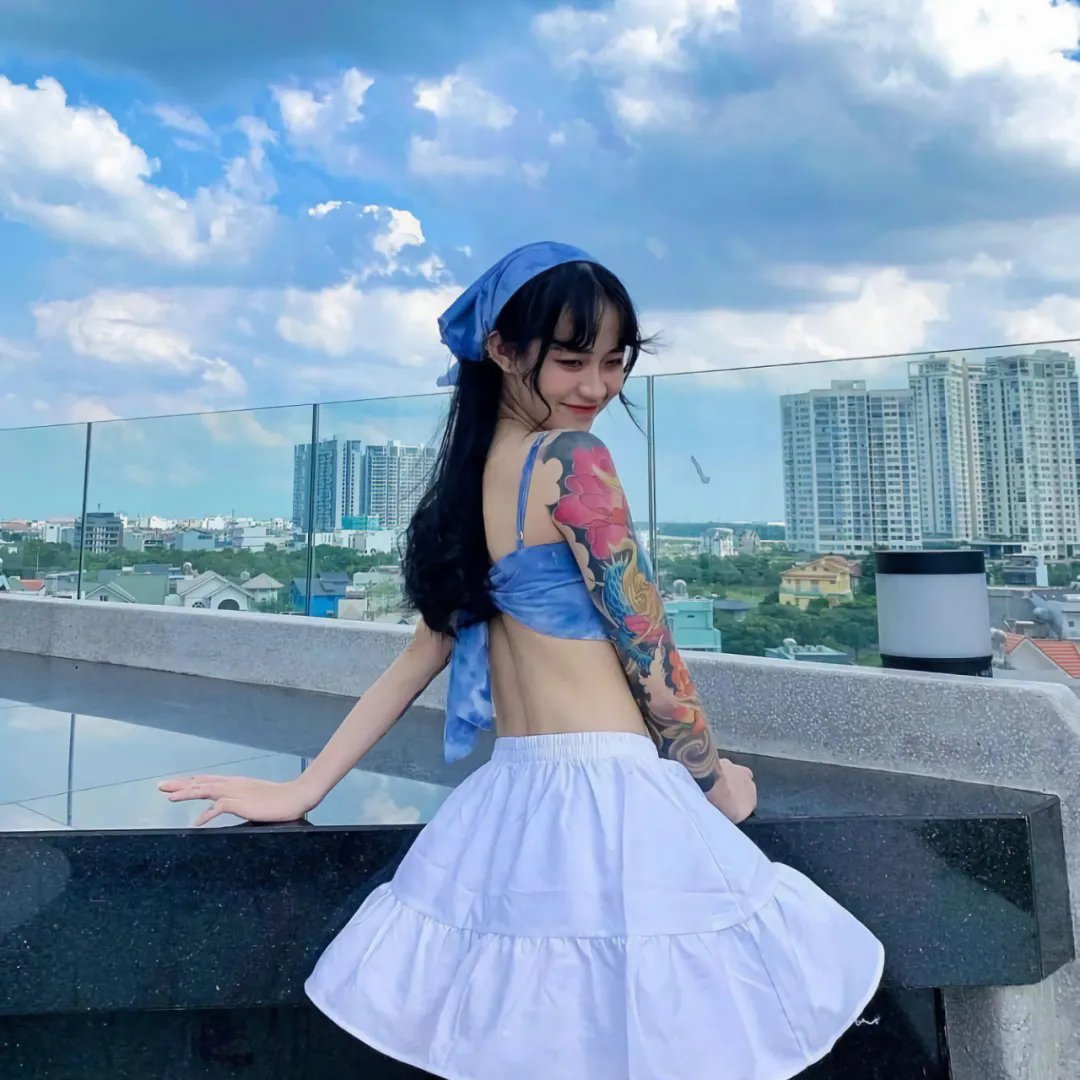 山间传来牛铃声